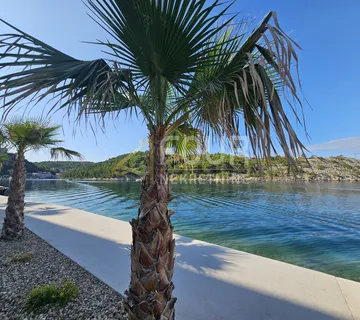 Dalmacija, Novigrad, 1s+db, 43.33m2, PRVI RED DO MORA - cover