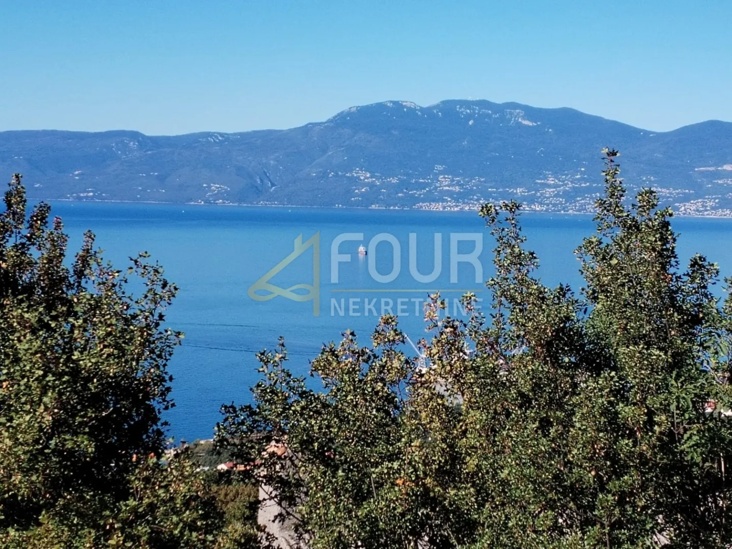 Kostrena, građevinsko zemljište, 1.875m2 - cover