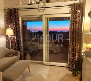 Istra, Poreč - okolica, adaptiran stan 44.47m2, 1s+db, balkon, pogled na more - cover
