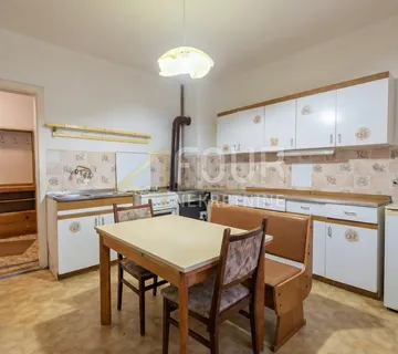 Gorski kotar, Ravna Gora, kuća 150m2 + dvije gospodarske zgrade  - cover