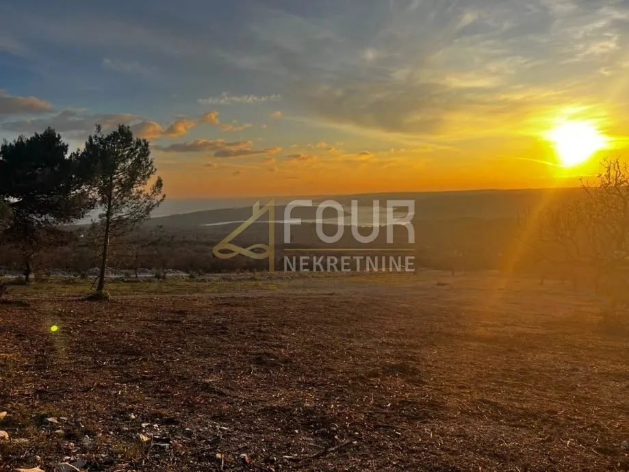 Istra, Labin - okolica, poljoprivredno zemljište 720m2 - cover