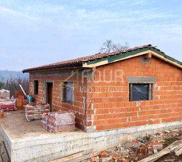 Istra, Motovun, samostojeća prizemnica, kuća u izgradnji - cover