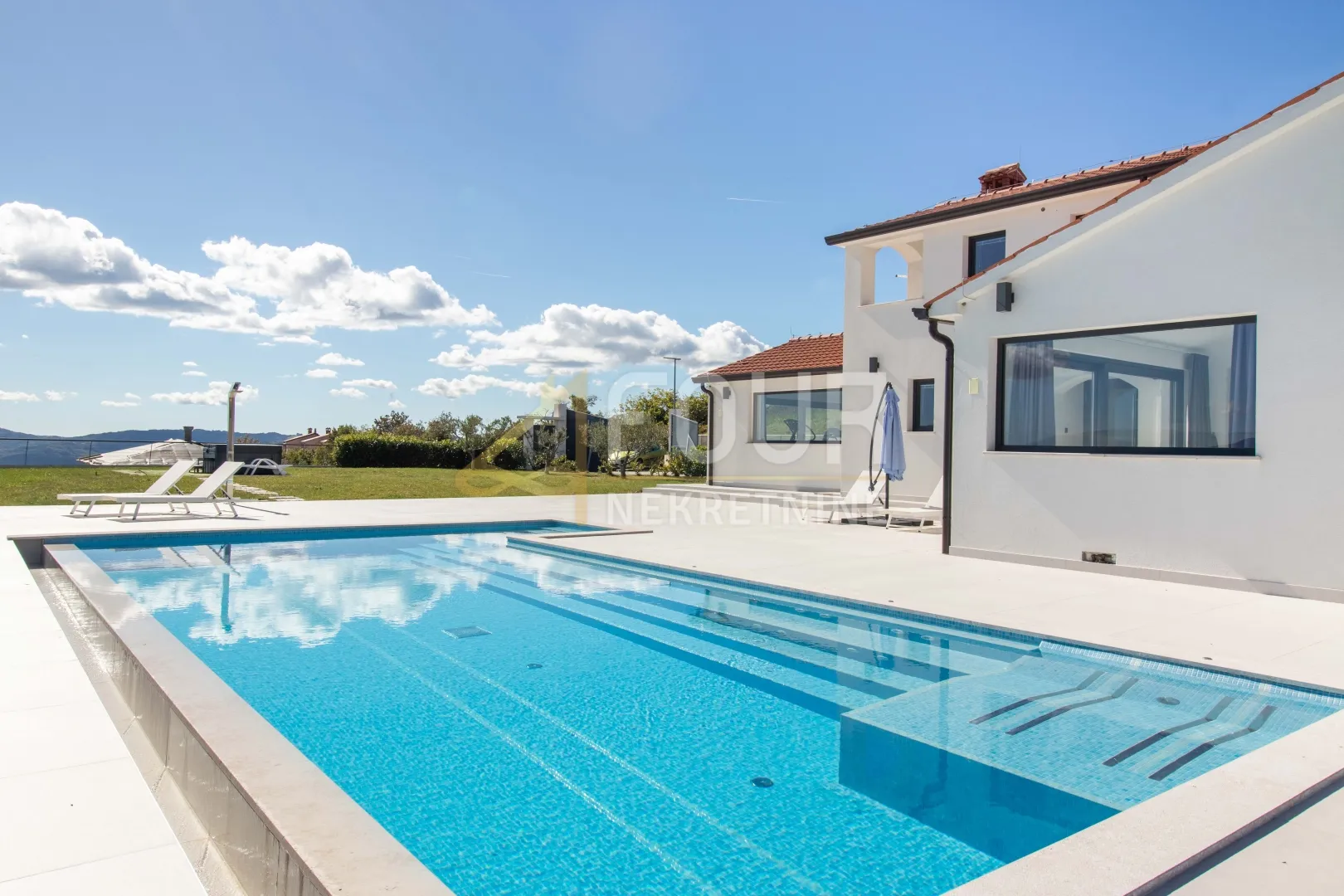 Istra, Buzet, luksuzna vila s bazenom - cover