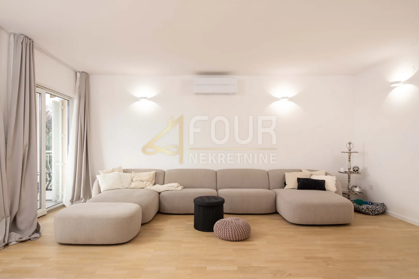 Opatija, Ičići, 3s+db, 147m2, balkon, pogled na more - cover