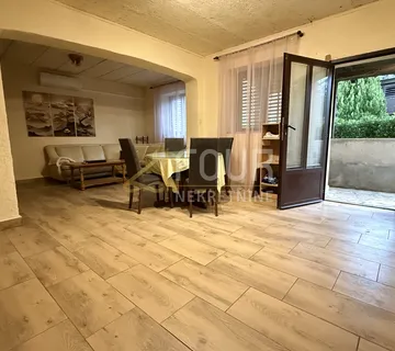 Saršoni, kuća s 2 stana i okućnicom - cover