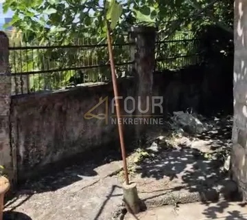 Kostrena, samostojeća prizemnica za adaptaciju - cover