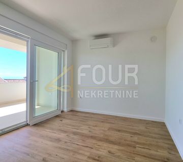 Crikvenica, novogradnja, etaža, 122.81m2, 3s+db, 200m od mora! - cover