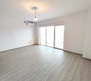 Istra, Medulin, novogradnja, 2s+db, balkon - cover