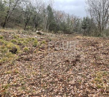 Brseč, građevinsko zemljište od 874m2 - cover