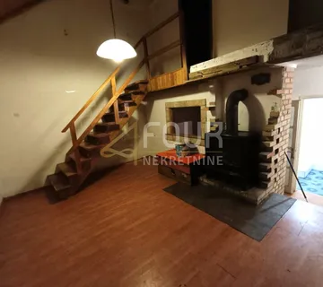 Gorski kotar, Lič, 73m2 samostojeća kuća - cover