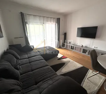 Marinići, 67.80m2, uređen stan, 2s+db, terasa, konoba i okućnica - cover