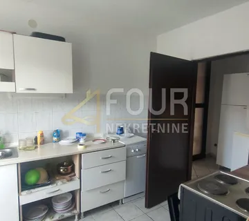 Najam, Saršoni, 180m2, 5skl, 2 balkona, pogodno za radnike! - cover