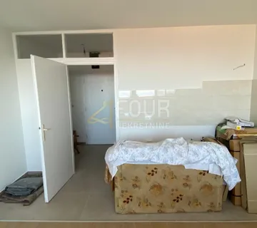 Rijeka, Krnjevo, 24.66m2, garsonijera, zatvorena lođa, pogled - cover