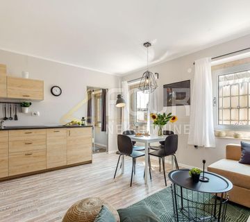 Rijeka, Centar, 124.70m2, 4 uređena i namještena apartmana - cover