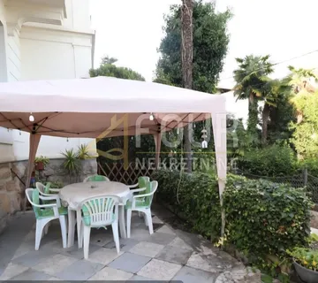 Opatija, 57.37m2, 1s+db, stan s okućnicom - cover