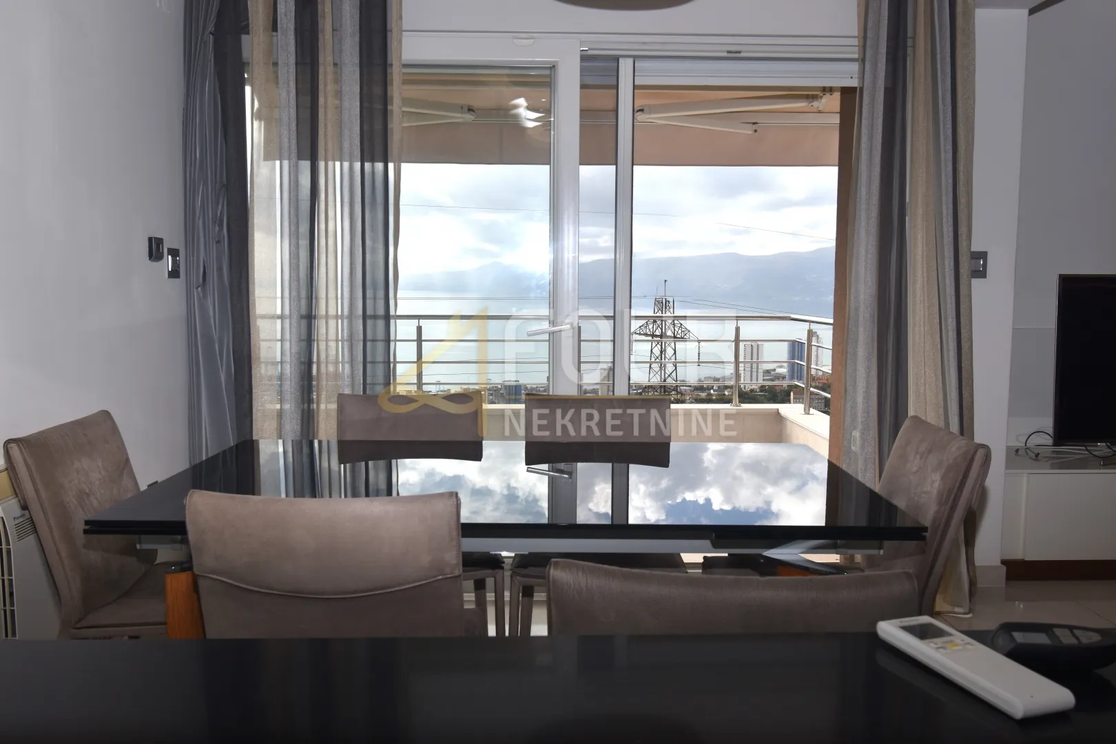 Rijeka, Donja Drenova, 2s+db, 78.55m2, terasa, pogled na more - cover