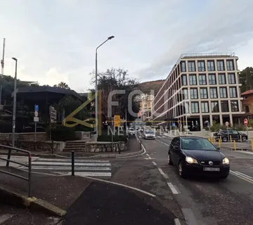 Opatija - centar, 47m2 - 2 parkirna mjesta! PRILIKA! - cover