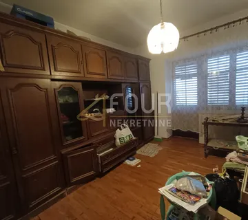 Opatija, kuća, 140m2, okućnica 386m2 - cover