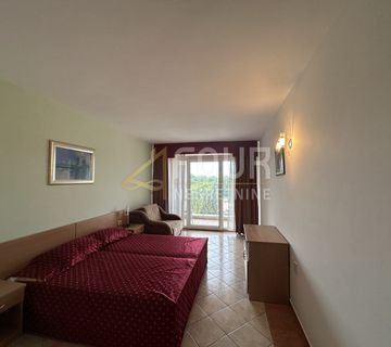 Novi Vinodolski, 28.02m2, namještena garsonijera, lođa, 50m od mora! - cover