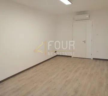 Zakup, Rijeka, Centar, poslovni prostor 30m2 - cover