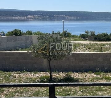Zadar, Maslenica, samostojeća kuća s okućnicom, blizina mora - cover