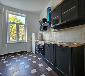 Opatija, Centar, 1s+db, 33,39m2 - cover