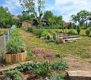 Vrbovsko, kuća za odmor, uređena okućnica - cover