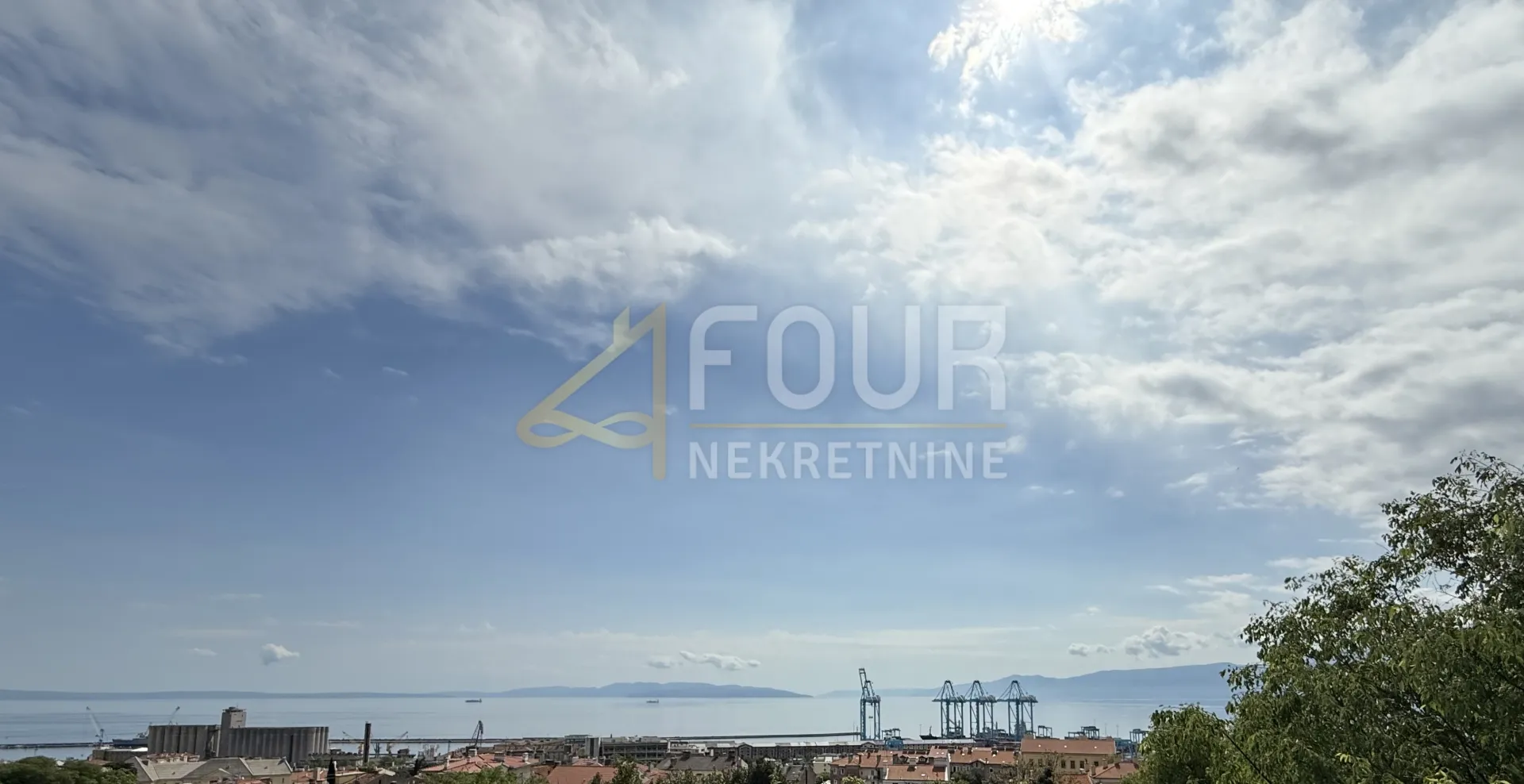 Rijeka, Banderovo, 3s+db, 107.20, pogled na more - cover