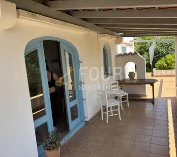 Otok Rab, Banjol, 65.95m2, 1s+db, terasa - cover