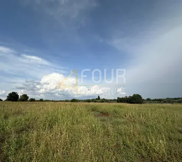 Istra, Tar, građevinsko zemljište, 5.086m2 - cover