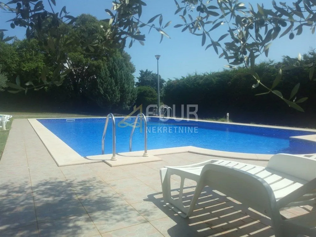 Istra, Poreč, kuća s bazenom - cover