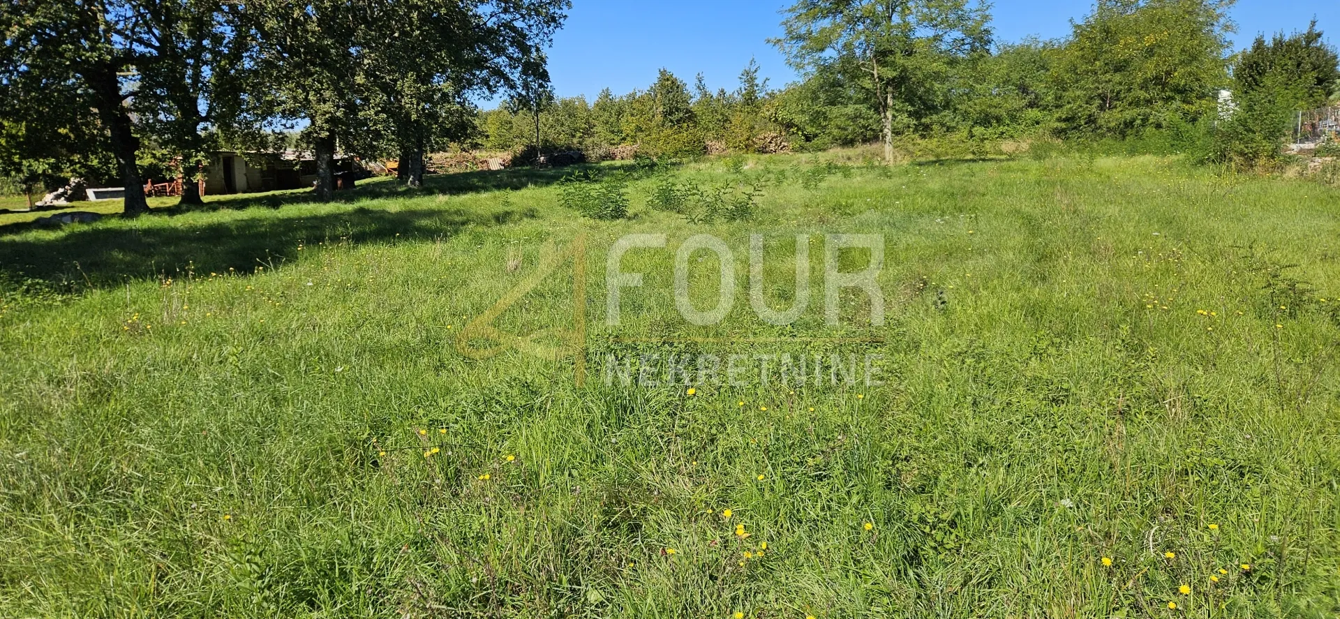 Istra, Poreč, građevinsko zemljište, 1.350m2, pogled na more - cover