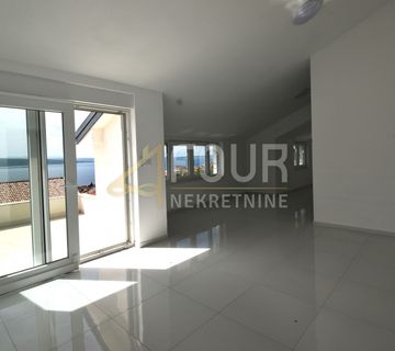 Crikvenica, novogradnja, etaža, 109.97m2, 3s+db, 200m od mora! - cover