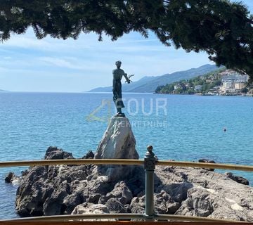 Opatija, luskuzan stan, 3s+db, terasa, pogled - cover