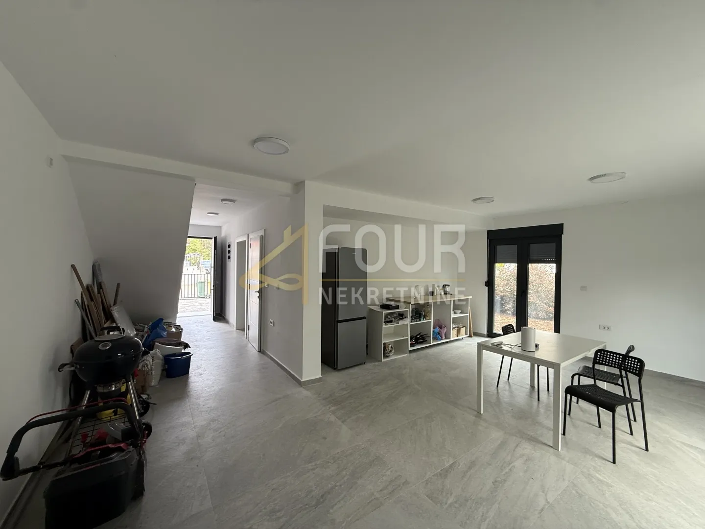 Istra, Poreč, 4s+db stan s terasom 168,14m2 - cover