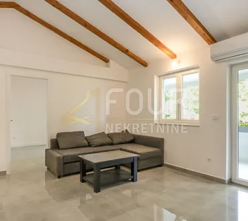 Marčelji, novogradnja, 2s+db, balkon i vrt - Marčelji, Viškovo