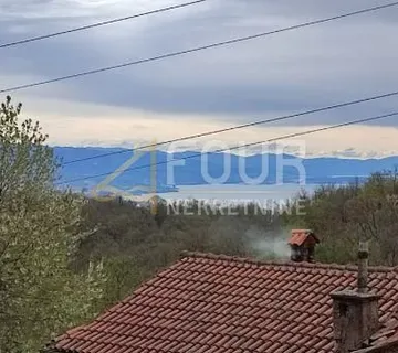 Matulji, kuća i 2 pomoćna objekta na zemljištu od 12.974m2 - cover