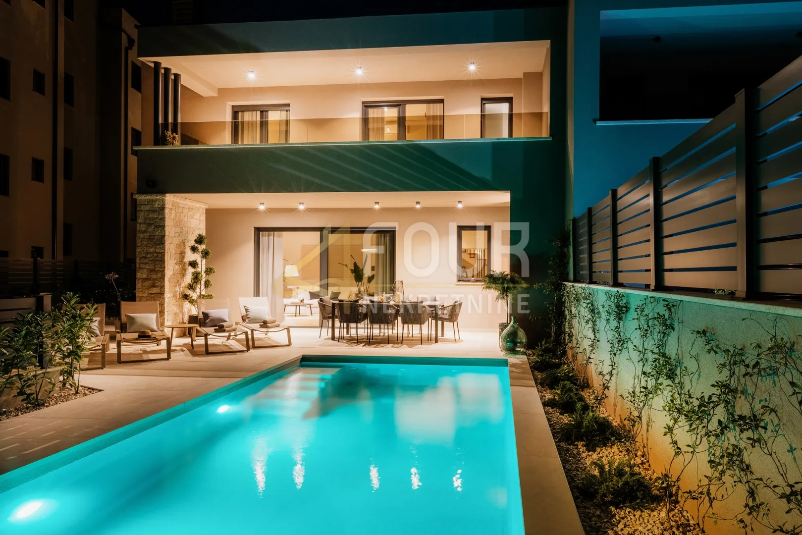 Istra, Poreč - okolica, Vabriga, novogradnja, moderna vila s bazenom - cover