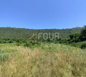 Istra, Pula - okolica, poljoprivredno zemljište, 2.440m2 - Kavran, Marčana