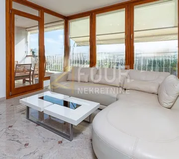Istra, Rovinj, 69.60m2, 2s+db, lođa, garažno parkirno mjesto