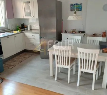 Otok Krk, Šilo, 56.05m2, 2s+db, 400m od mora, okućnica - Šilo, Dobrinj