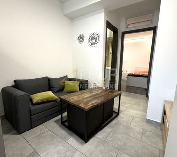 Rijeka, Bulevard, 73.27m2, u naravi dva stana, terasa - cover
