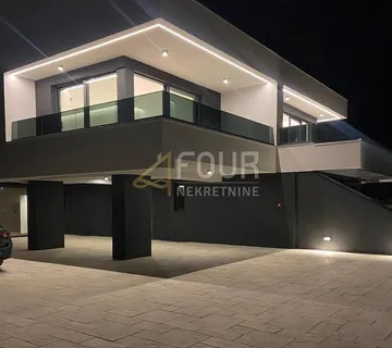 Otok Krk, Krk, novogradnja, 154.21m2, 3s+db, balkon, krovna terasa - cover