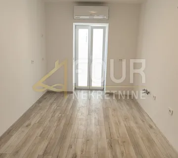 Istra, Pula, Centar, 2s+db,72.83m2, balkon
