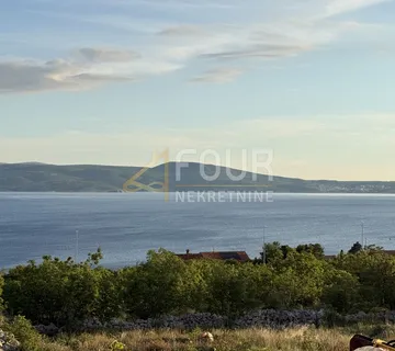Novi Vinodolski, novogradnja, kuća s 5 apartmana!