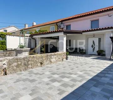 Šmrika, kuća u nizu, 164m2, SAMO KOD NAS! - Šmrika, Kraljevica