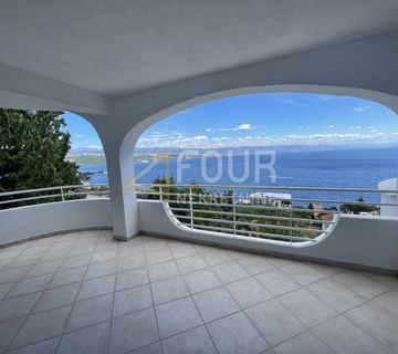 Opatija, 281.14m2, dvoetažni stan, parking, blizina mora - cover