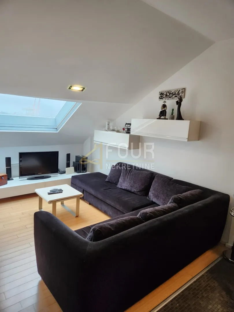 Rijeka, Centar, 2s+db, 56.60m2, garažno mjesto - cover