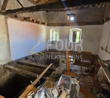 Viškovo, samostojeća kuća za adaptaciju, 120m2