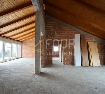 Rijeka, Srdoči, novogradnja, etaža, 3s+db, balkon